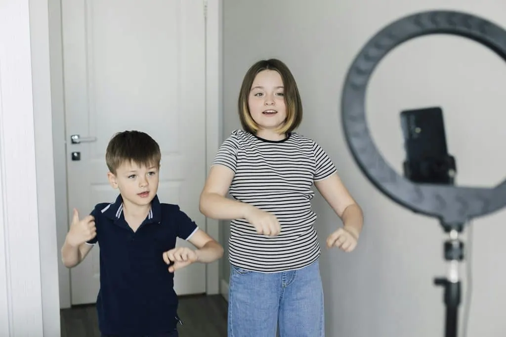 Comment devenir célèbre sur TikTok en créant des vidéos à partir de zéro ?