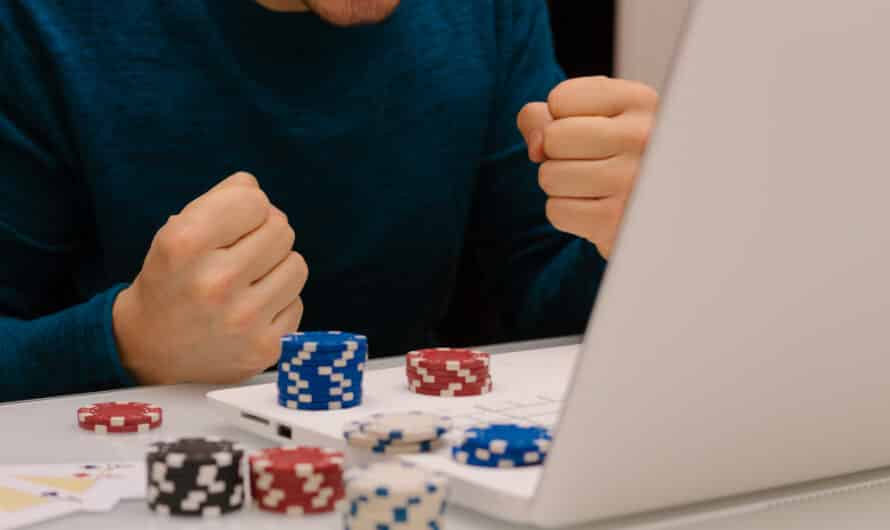 L&rsquo;Intelligence Artificielle révolutionne le monde du travail : découvrez les enjeux brûlants du débat !
